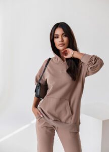 Kelly zestaw kaptur Spodnie dresowe KELLY kolor karmelowy, Bluza z kapturem KELLY kolor karmelowy